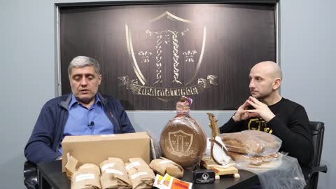 O masaži, čudnovatim predmetima (Miroljub Petrović)