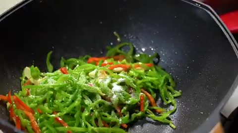 Green pepper shredded pork