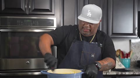 Satisfy Your Cravings with Stovetop Bacon Mac and Cheese | Thanksgiving Recipe