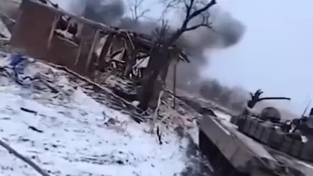 Column of Ukrainian Tanks On the Move, Firing into Russian Positions