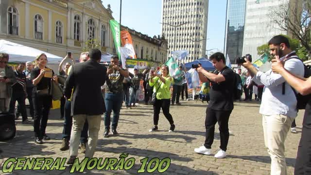 Mourão em Porto Alegre