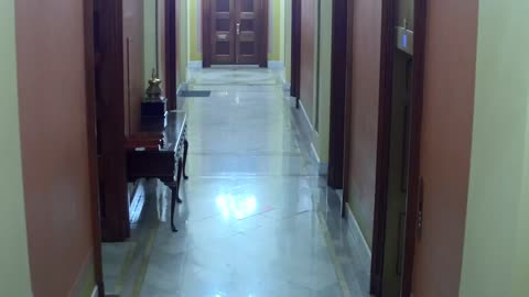 0263USCH02H227Hallway_2021-01-05_21h40min01s267ms.mp4