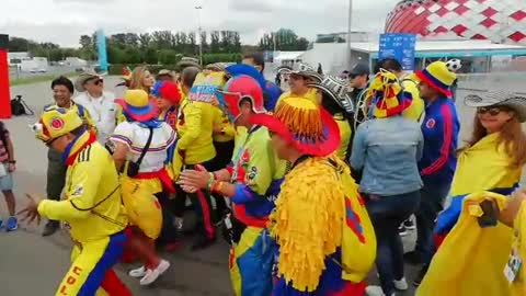 Se prende la fiesta 'tricolor' en Rusia