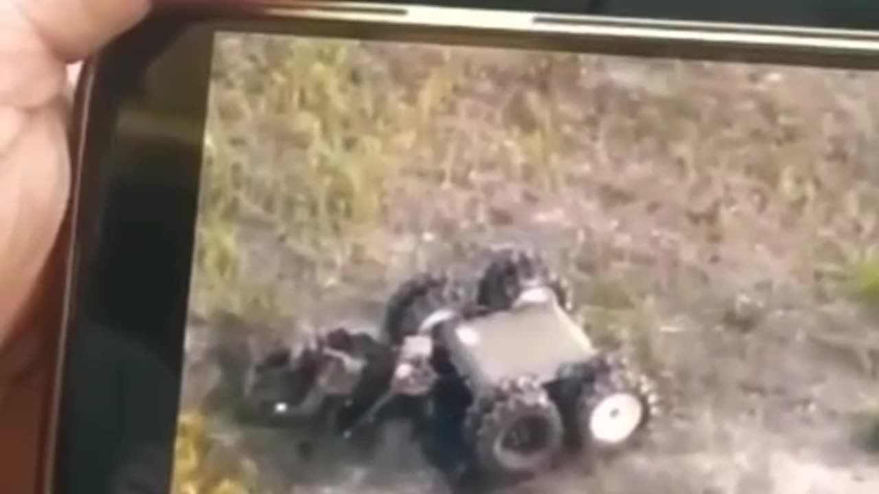 Ukrainians Use an RC Drone to Recover Fallen Comrade