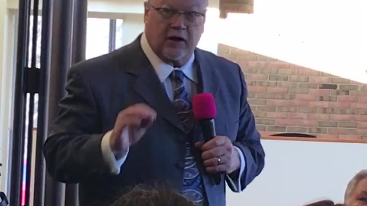 Senator Runestad discussing our border