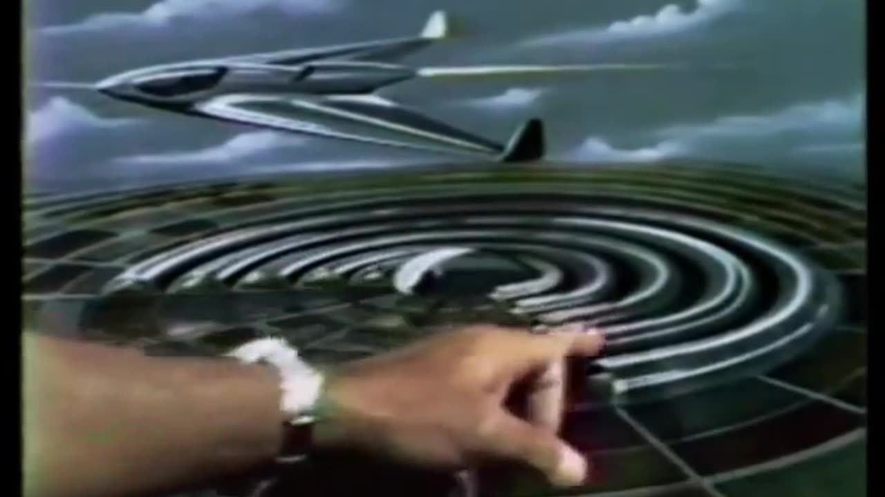 Jacque Fresco - Introduction to Sociocyberneering - Larry King (1974)