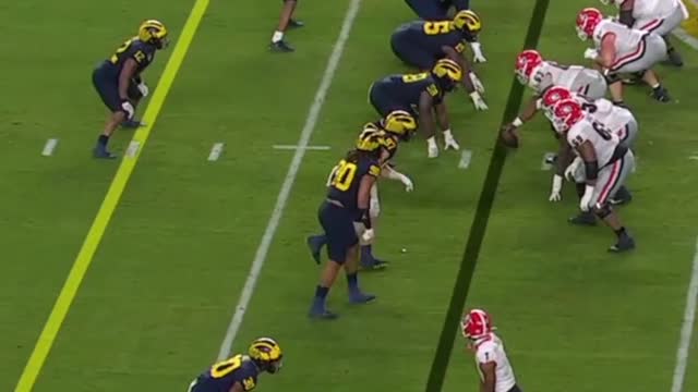 George Pickens told the Michigan sideline to 🤫 and then did this 😳