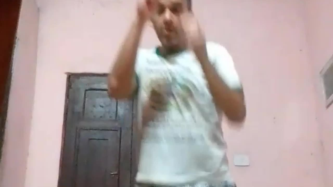 Eu lutando com ninguém