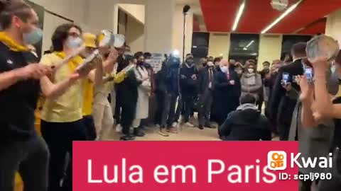 lula em paris vs bolsonaro