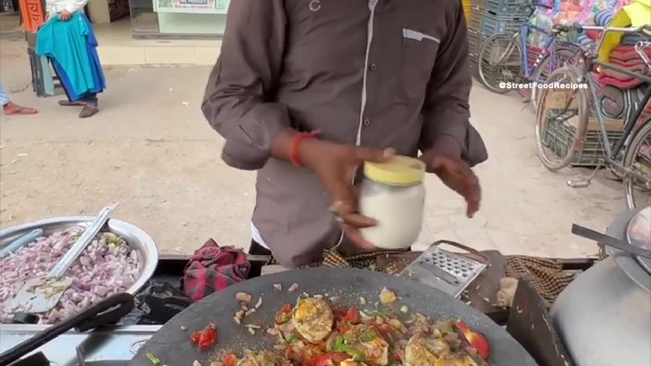 Popular Boiled Egg fry in Patna , India | Indian Street Food