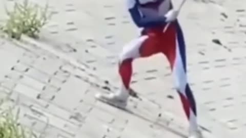 When ultraman non job....