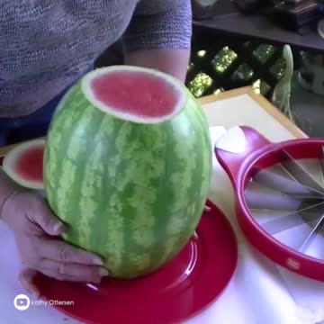 How to cut Watermelon FAST