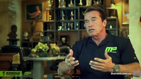 how to achieve a GREEK GOD Physique, explain by Arnold Schwarzenegger