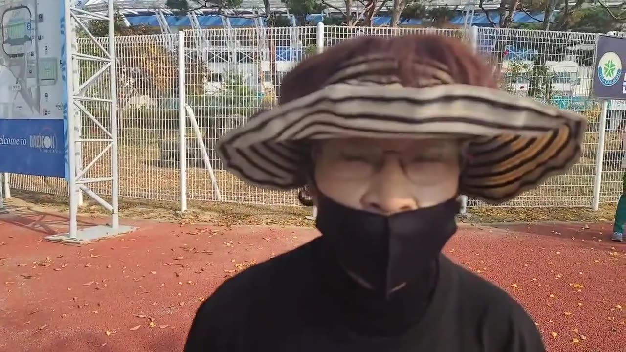 20201222_V3_S01(zYjeIPL1KYA)생각보다 참여가 저조_ 정말 긴 시간(_) 차량시위! 대전 월드컵경기장 앞에서