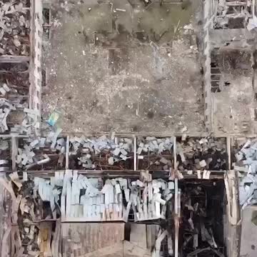 Následky útoku na Vinnici kde ruská armáda eliminovala základnu Azov