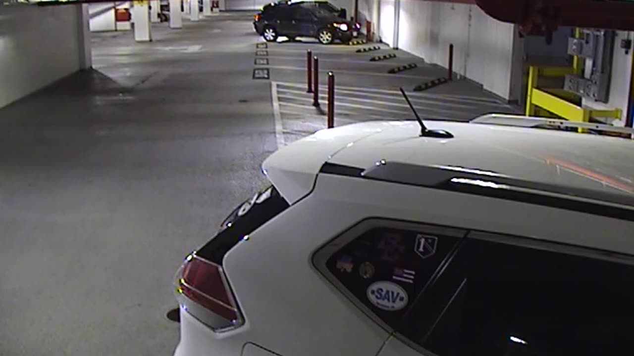 6120RHOBG2G204ALobby4Entrance_2021-01-06_06h00min01s860ms.mp4