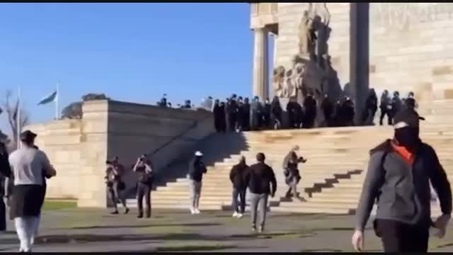 ראשי הממשלות זוהי תחילתה של מגיפת הלא מחוסנים רק שכחו שמחוסנים גם נדבקים ומדביקים