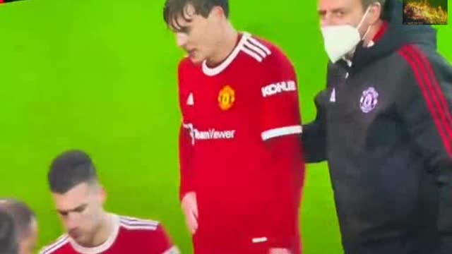 Lindelof removes himself complaining of ‘chest pains’