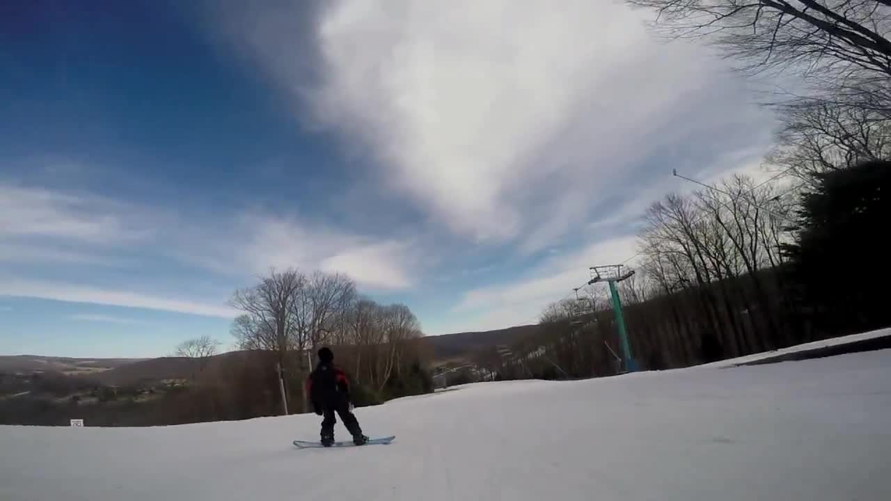 Learning to snowboard hunter0224