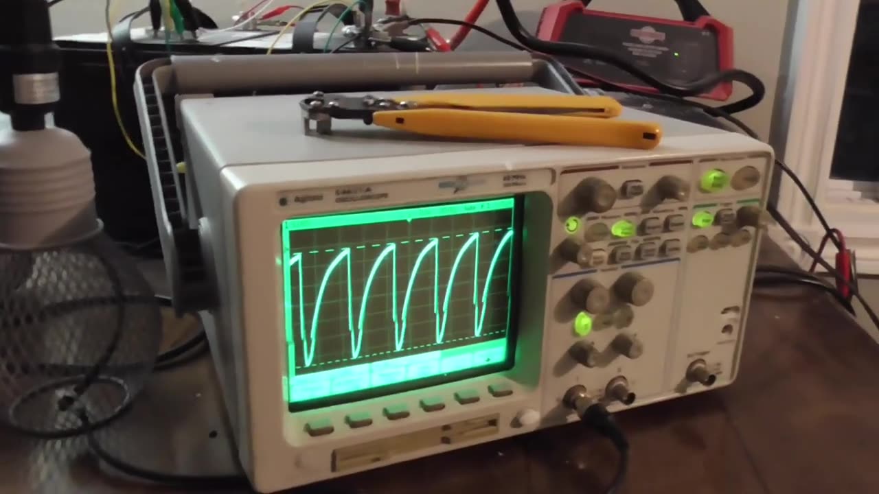 Hybrid Galvanic Capacitor