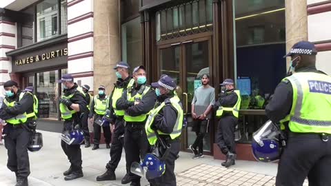 Rave truck confiscated by met police unite for freedom demo