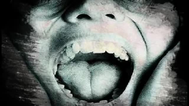 Awesome music😈😈👹👹💀 I dare you to not feel scared😱😲😱😱