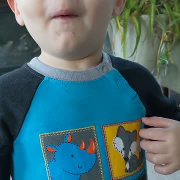 Two year old learns how to say yellow
