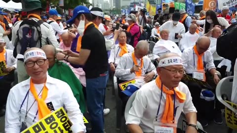 20191004_V3_S02(-a4rNuzr_l8)광화문 도로가 구국의 삭발식장으로 탈바꿈하다