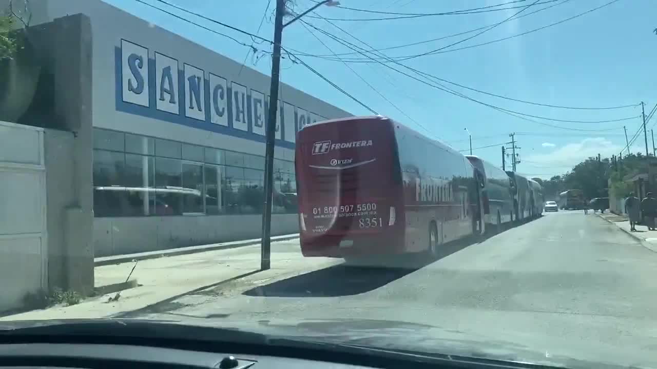 Busloads of migrants arriving in Acuña, Mexico to cross the Rio Grande 9-17-2021