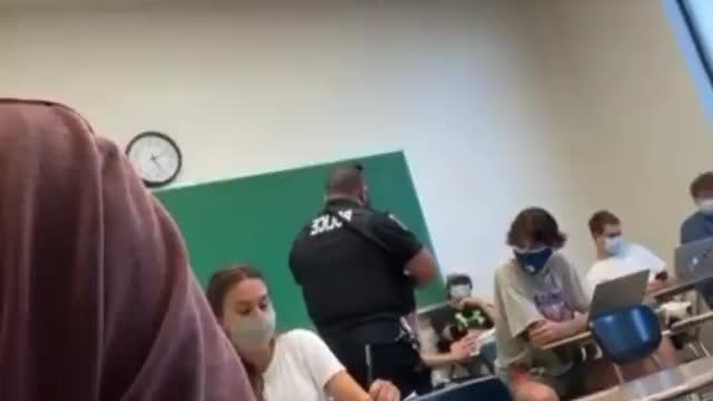 Student dragged out of classroom for not wearing mask in University of Tennessee!