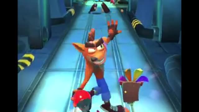 Inferno Zombot Battle Run Gameplay - Crash Bandicoot: On The Run!