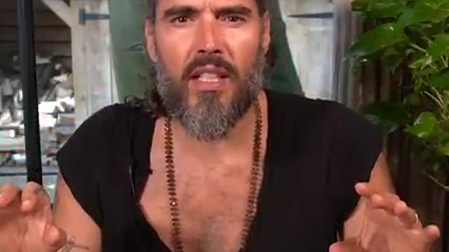 Russell Brand - Talks about who are the criticised unvaxxed people