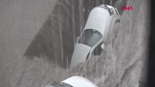 Flood Disaster in Turkey! Road Collapse