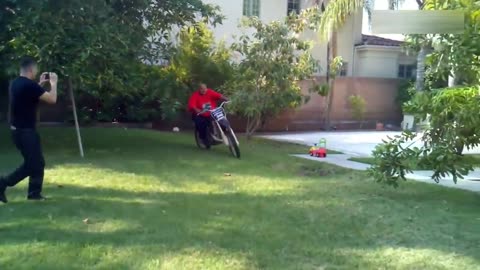 Having a bad day? Look at this funny vid's