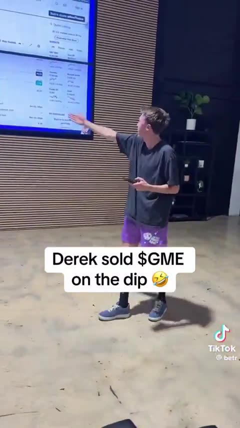 This is who i’m trading against 🫵😹