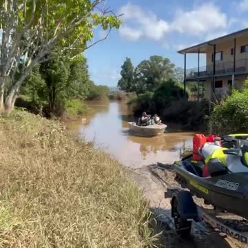 2 April 2022 Dave Oneegs jetski to Coraki with fuel & medical supplies