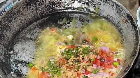 Indian famous butter 18 eggs omelet very good or tasty 😋 🤔 😜 😉 😀 😍