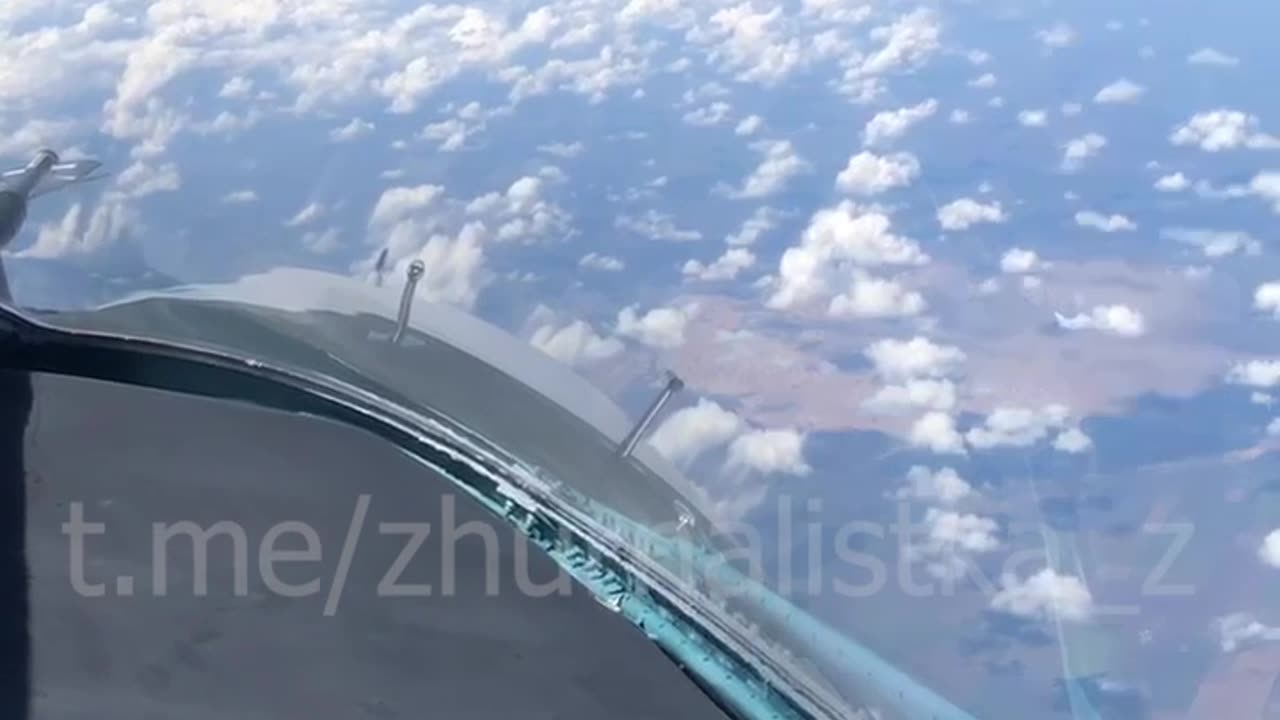 SU-34 dropping glide bombs west of kalantschak