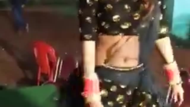 Nanadiya re chhap de kamar Pe haradiya re
