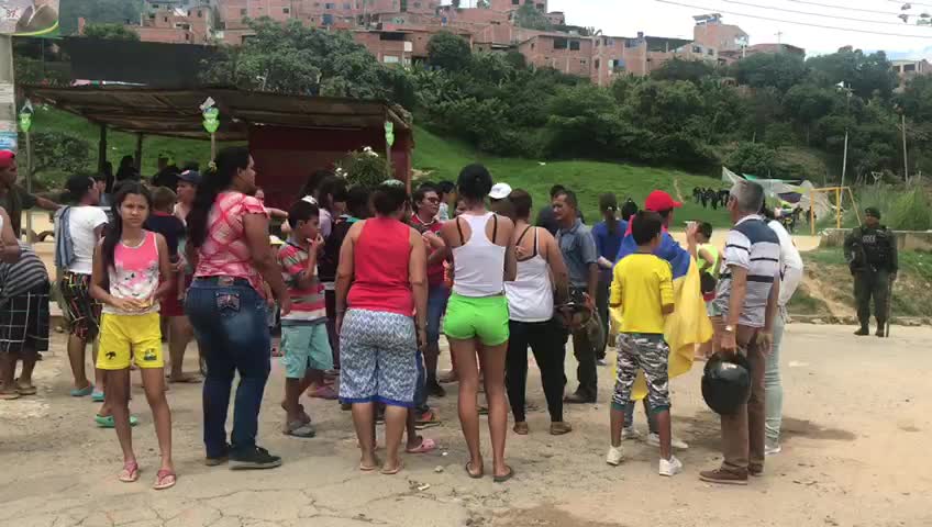 Disturbios por el desalojo de 200 familias en el Norte de Bucaramanga 2