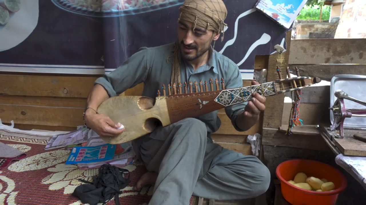 Who are the kalash people in Pakistan?