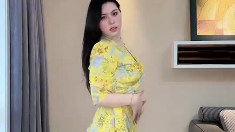 Tiktok pretty girl dance