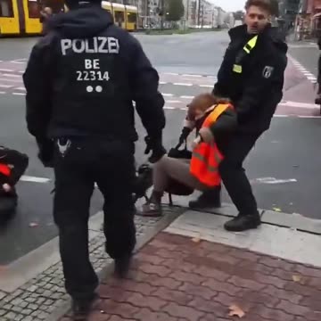 🚨WATCH: It’s about time police are cracking down on these fools