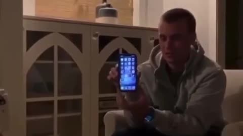 iPhone と Android は、5 秒ごとにあなたの赤外線写真を秘密に撮影します...肉眼では見ることができません...