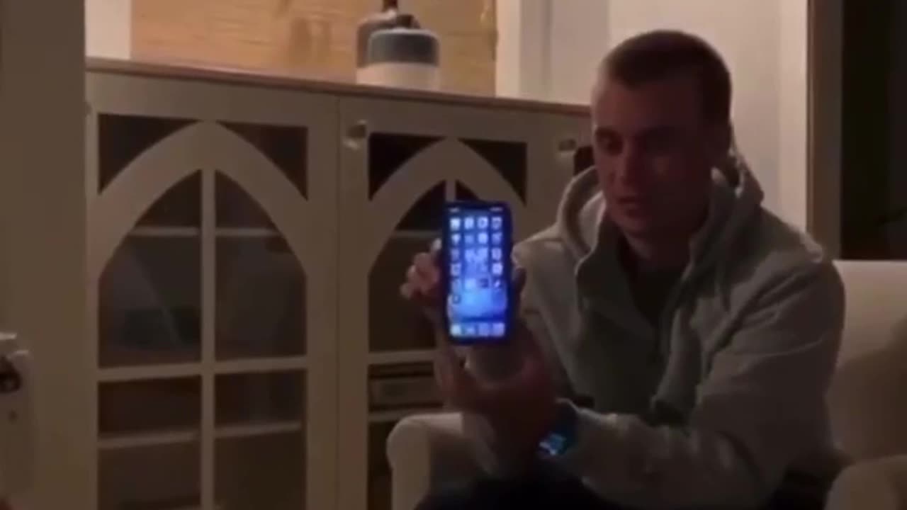 iPhone と Android は、5 秒ごとにあなたの赤外線写真を秘密に撮影します...肉眼では見ることができません...