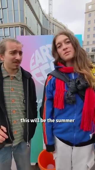 @amuse - LOL: Climate change activists are protesting climate change activists now.