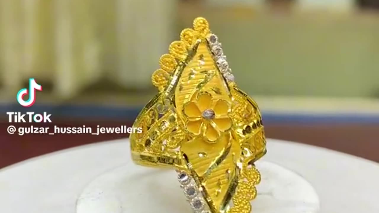 Gold ring