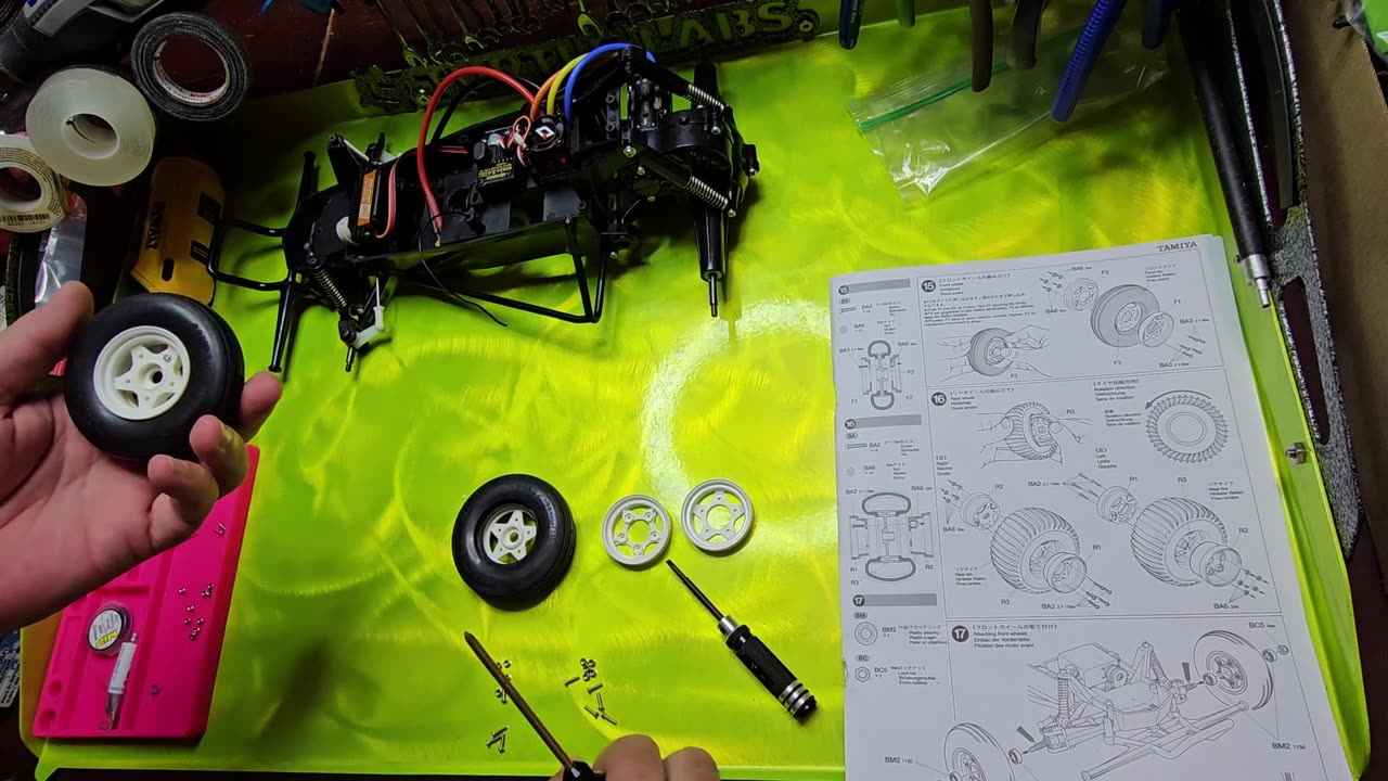 Tamiya Grasshopper Candy Green Edition Kit Build EP14