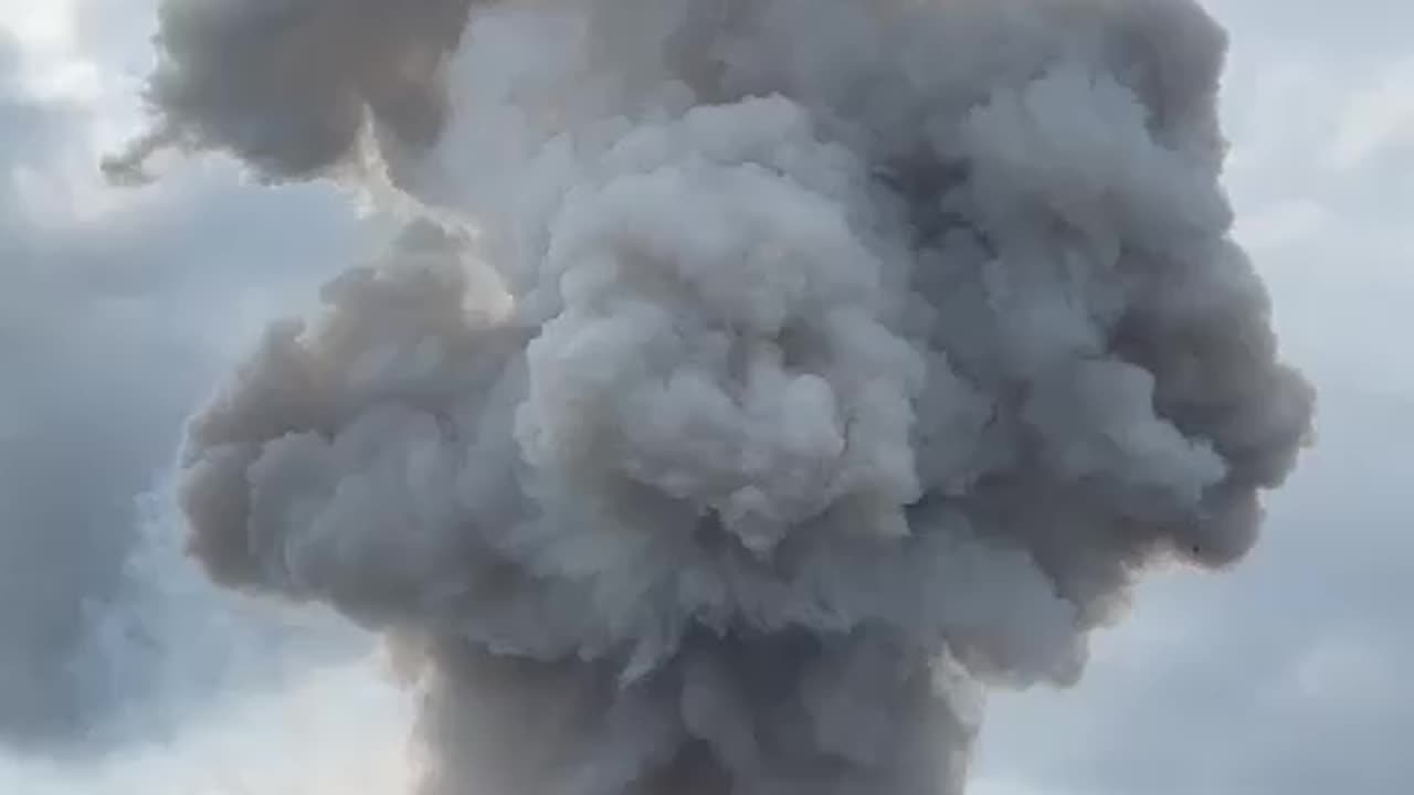 Massive Explosions at a Military Optics Plant Near Moscow