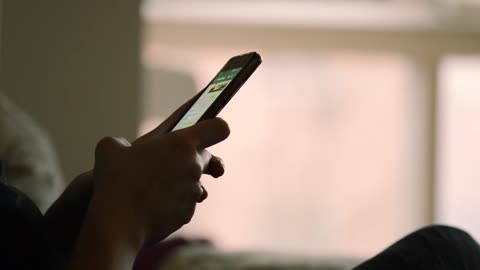 People Mostly Use Phones📱💚